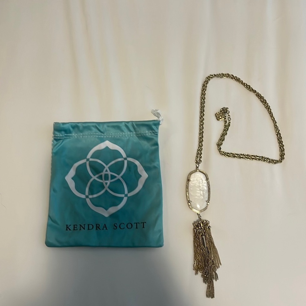 Kendra Scott Necklace